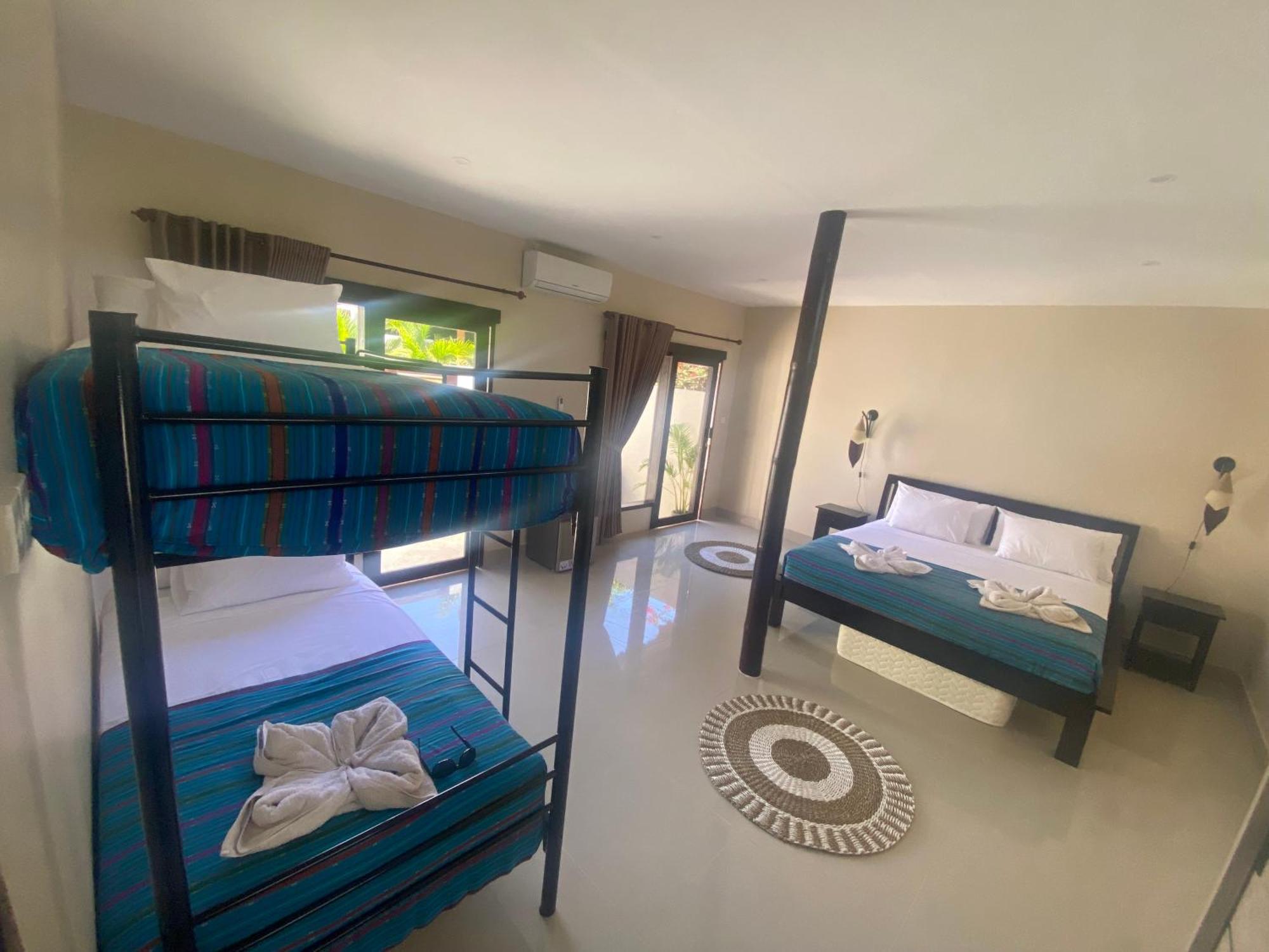 Lodge Surf & Surf Camp
